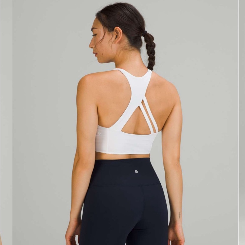 Lululemon Strong line sports bra